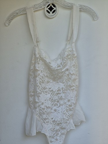 Vintage Victoria's Secret Lace Polyester Coquette Women's Bodysuit M - Picture 4 of 22