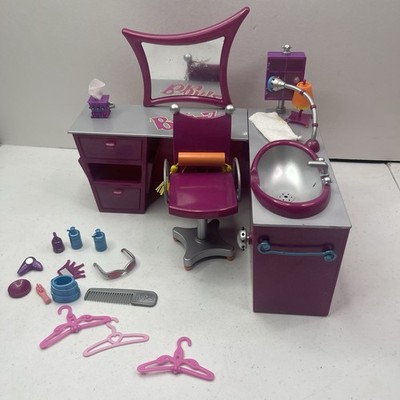 2002 Bratz Stylin' Hair Studio Salon Playset & Accessories Lot