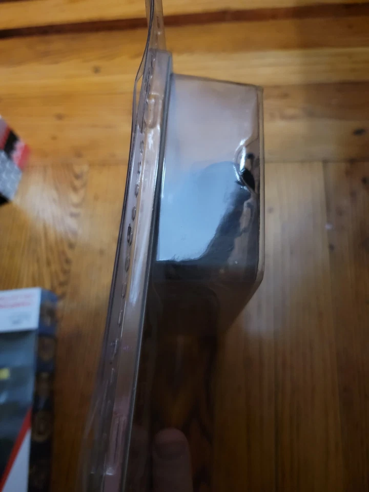 2014 NECA REEL TOYS ROCKY " ROCKY BALBOA GRAY CLOTH SWEATS " ACTION FIGURE NEW - Image 3 of 4