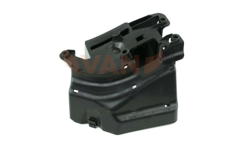 Cache boite à fusibles Fiat Doblo protection inférieure 46789257 cache-poussière habitacle