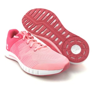 grade school tennis shoes