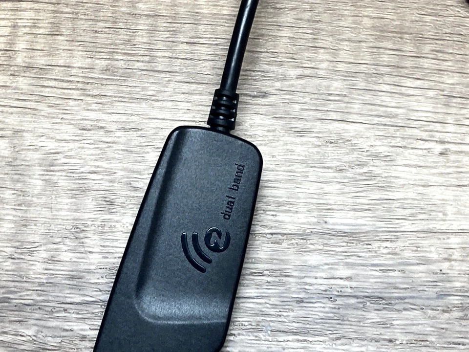 Adaptador de pantalla inalámbrico MiraScreen 4K probado Foto 3 de 4