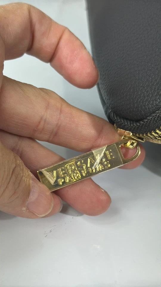 Versace Perfumes Cosméticos Maquillaje Bolsa Estuche Cartera Foto 4 de 4