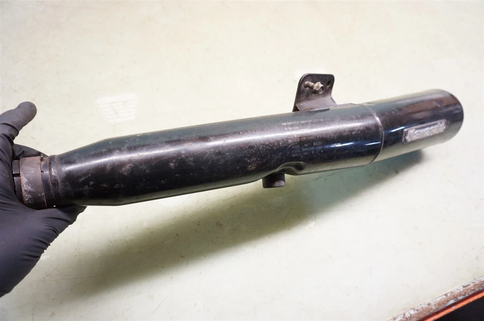 Silenciador de escape izquierdo Kawasaki OEM 84-85 ZX750 GPZ750 KAW0360750 *2720 Foto 2 de 4
