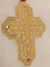 VINTAGE SHIMMERING GOLD TONE ALUMINUM CROSS CHRISTMAS ORNAMENT 3X3.5 RELIGIOUS