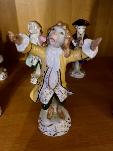 7 Porzellanfiguren Sitzendorf Affenkapelle Sammelstücke Porzellan Figuren Affen - Bild 4 von 12