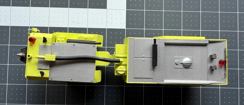 Conrad 5511 Oshkosh Rosenbauer Viper Crash / Fire Engine Vehicle *SOME DAMAGE! - Image 3 of 4