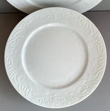 Lot of 8 Limoges Haviland porcelain flat plates model Provence D. 21.8 cm