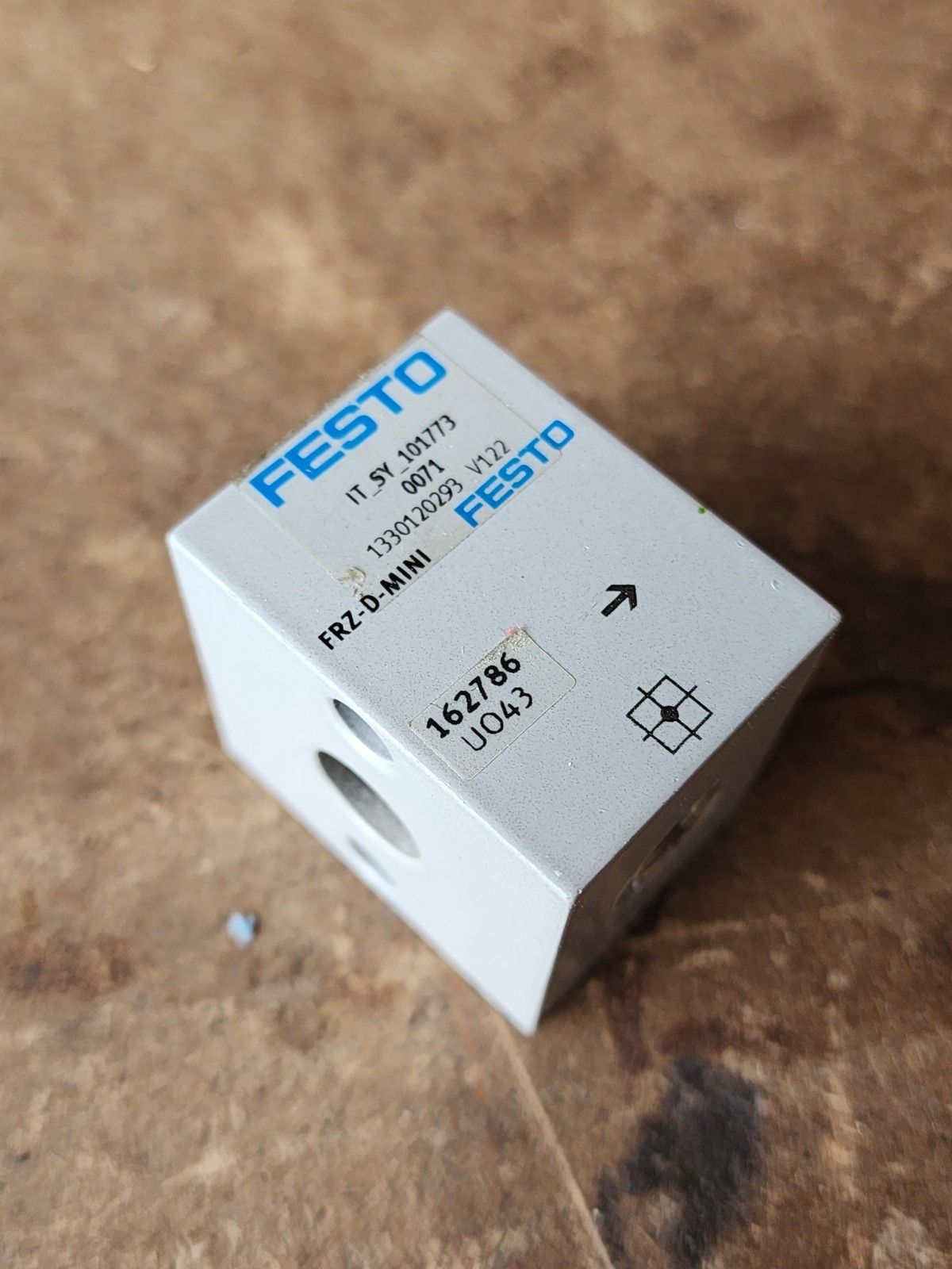 Festo FRZ-D-MINI Distributor Block 162786 Used in Good Working Order