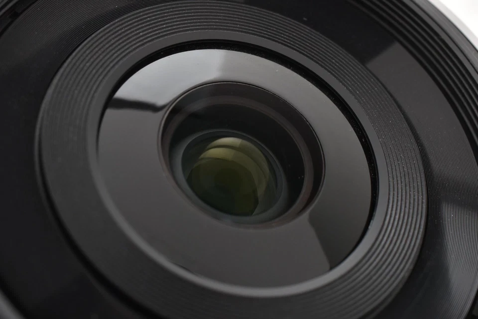 【Unused】SONY E 30mm F/3.5 MACRO SEL30M35 Silver Lens for SONY E mount From Japan - Image 3 of 4