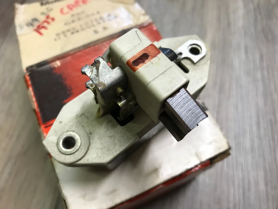 Ford Mercury Capri genuíno sem caixa?  MOTORCRAFT ALT. REGULADOR GRE 521 D5RY-10216-B - Imagem 3 de 3