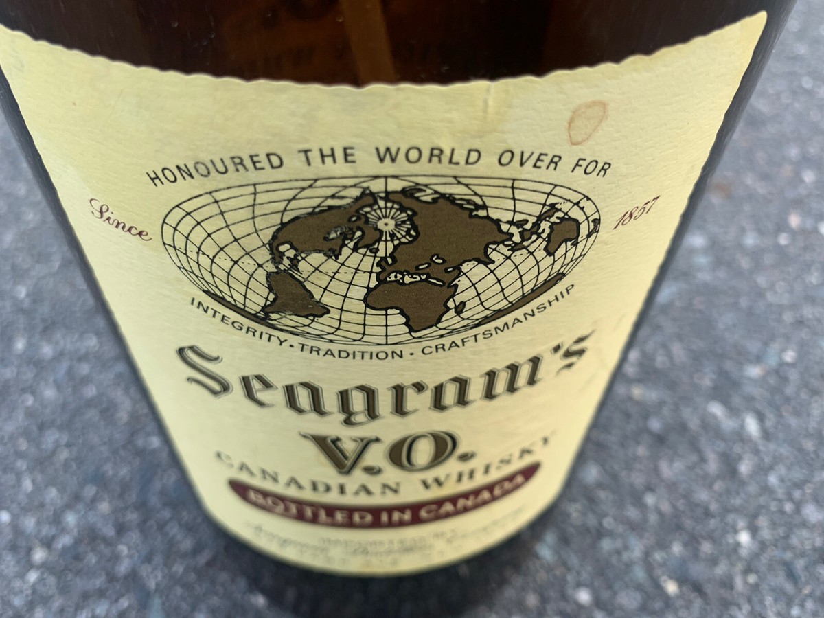 Vintage Seagram's V.O.Canadian Whisky Empty Gallon Bottle w/Pump