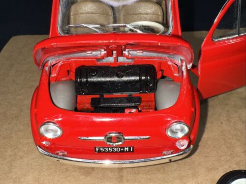 Burago Fiat 500 F Closed Roof 1965 Red Diecast Model Gold Collection 1:16 - Picture 14 of 18