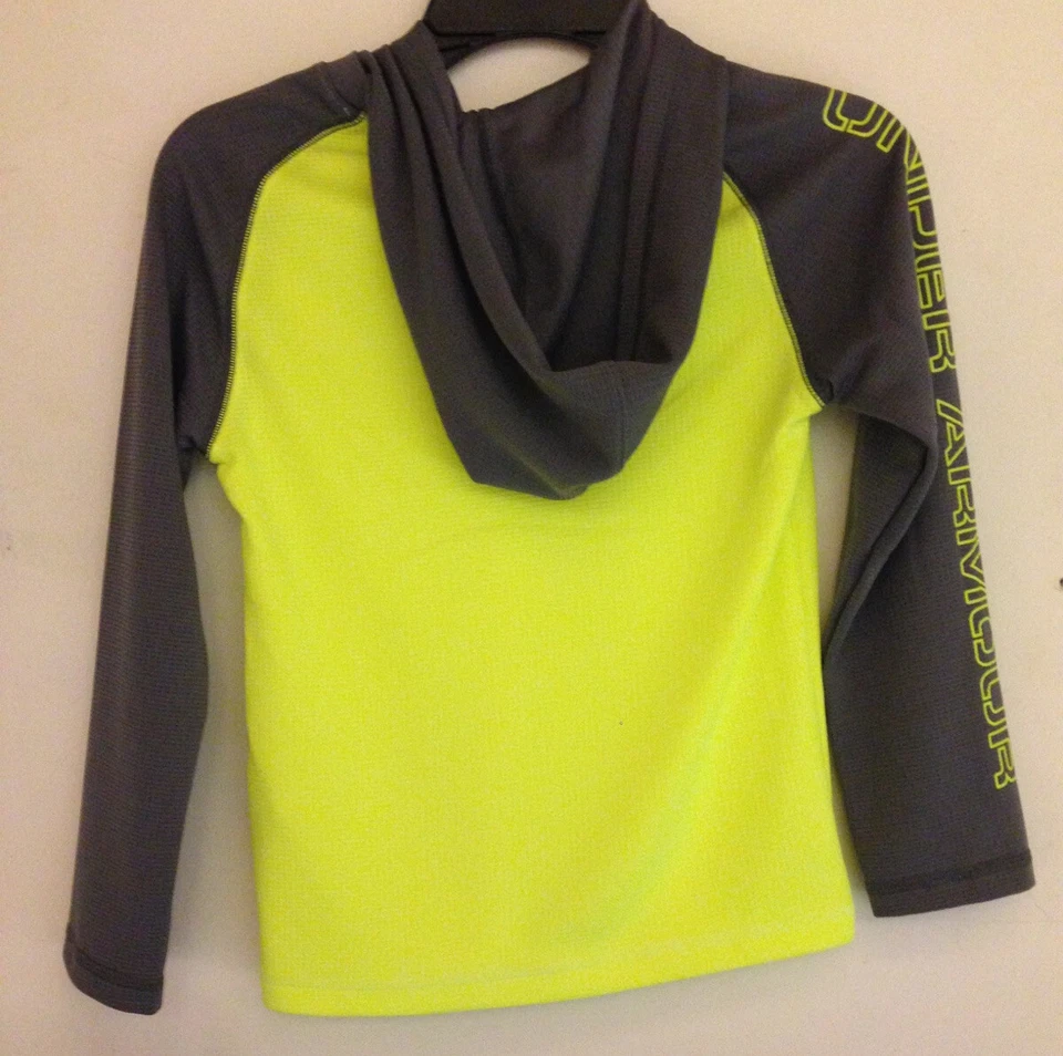 NEW! Under Armour Waffle Knit Hoodie HI VISION Boys 5 - Image 2 of 3