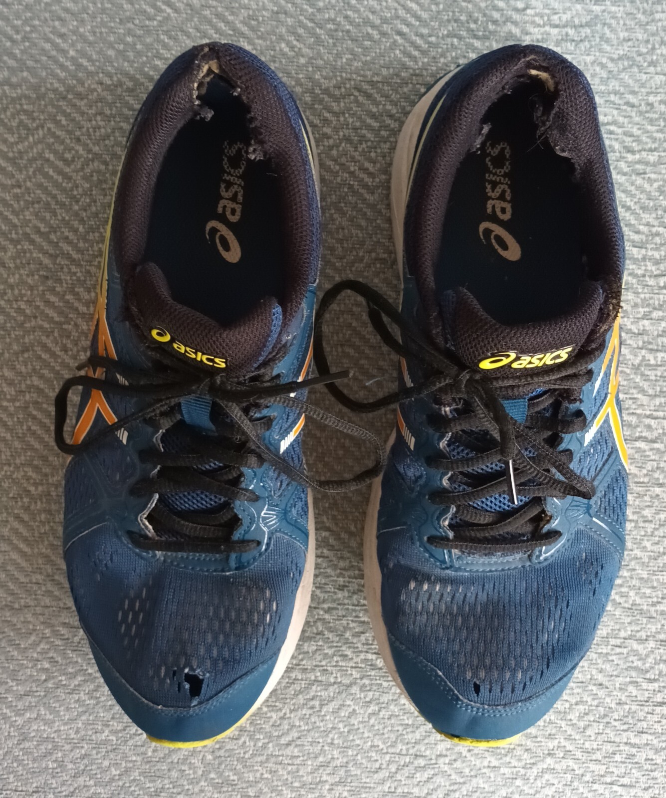 ASICS MENS RUNNING TRAINERS. UK SIZE 8 eBay