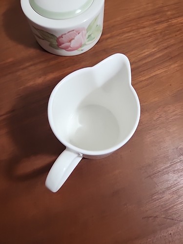 Villeroy & Boch Florea Creamer and Sugar - Picture 4 of 9