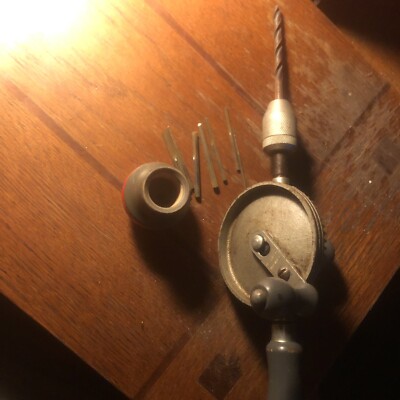 Vintage Stanley Handyman HY-LO DRIVE No. H1220 Hand Drill With 9 Bits USA
