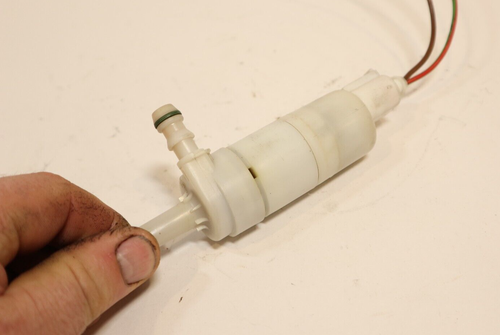 2000 MERCEDES R170 SLK230 HEADLIGHT WASHER PUMP w/CONNECTOR A0345455328 OEM - Picture 2 of 6