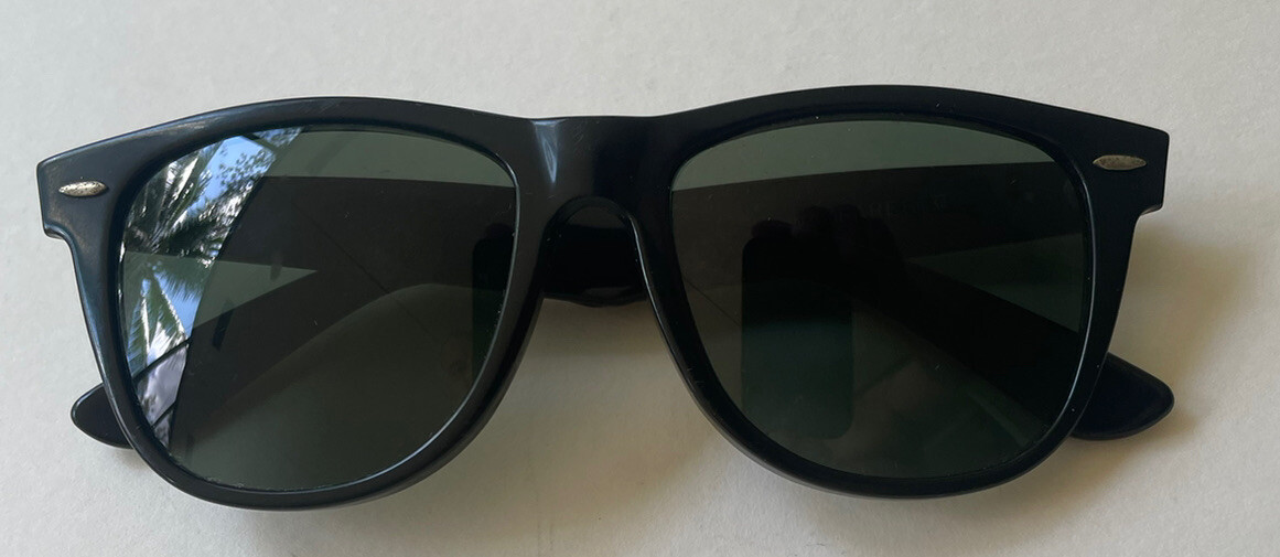 Vintage B&L RAY-BAN USA L1724 VTAS Black Ebony Wayfarer 2 Vintage B&L RAY-BAN USA L1724 VTAS Black Ebony Wayfarer 2