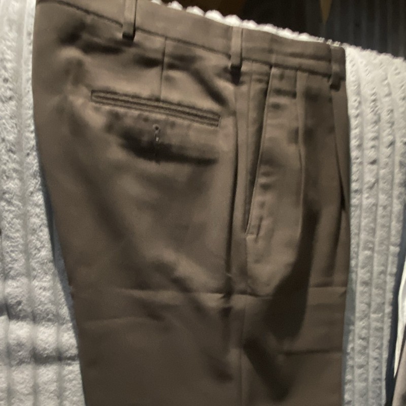 Haggar Hecro Men's Gray Pleated Dress Pants Regular Fit Straight Leg 32W