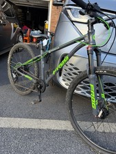 Frog 69 Kids Mountain Bike – Grey/Green – Great Rider Well-maintained Frog 69