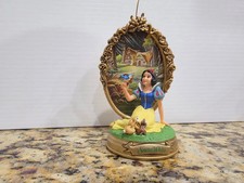 Snow White Disney Figurine Decorative Hallmark Ornament-NoBox