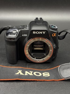 Sony Alpha DSLR-A300 / 10.2MP / Nur Gehäuse / Für Ersatzteile