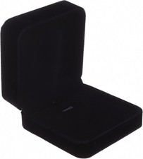 Luxurious Velvet Jewelry Box for Necklaces - Snap Closure, Perfect for Gifting