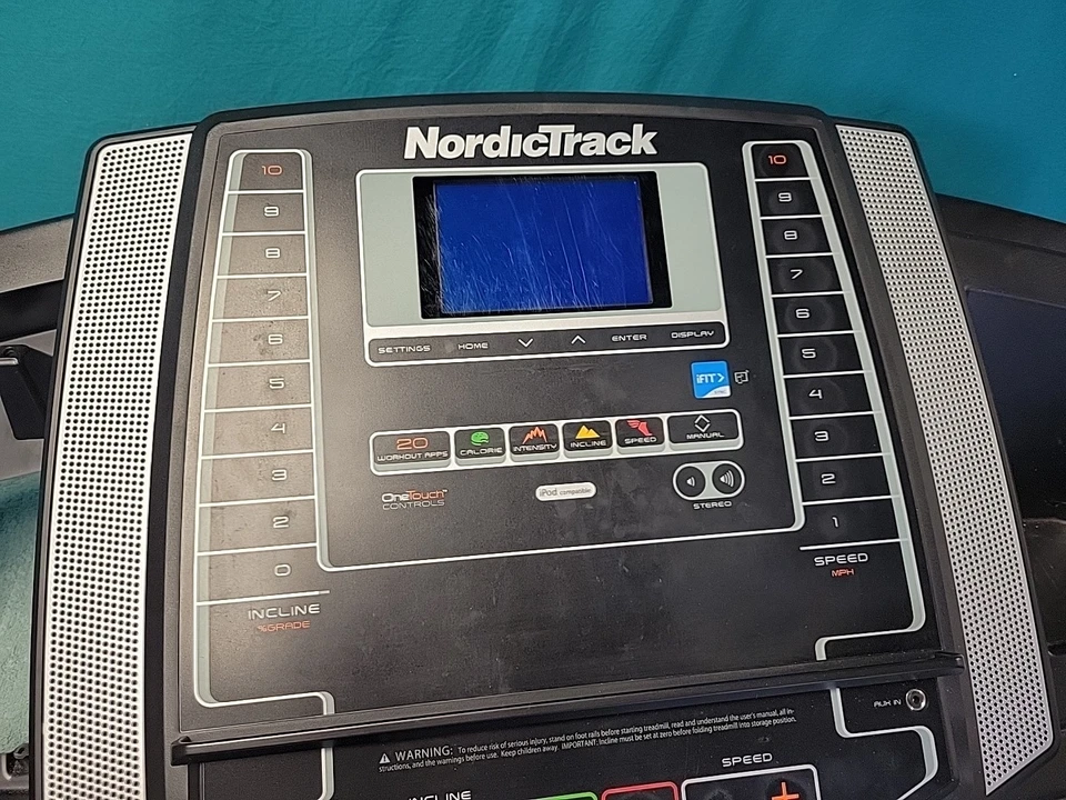 Monitor consola cinta de correr Nordicktrack T6.5s limpio y probado con herrajes  Foto 4 de 4