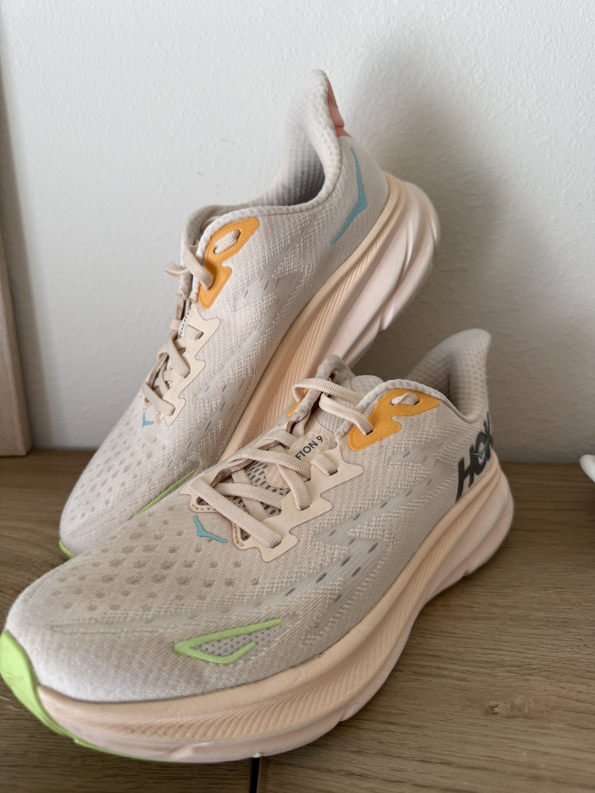 Hoka One One Clifton 9 Women’s Running Shoes Beige Yellow Green Lace Up Low Top