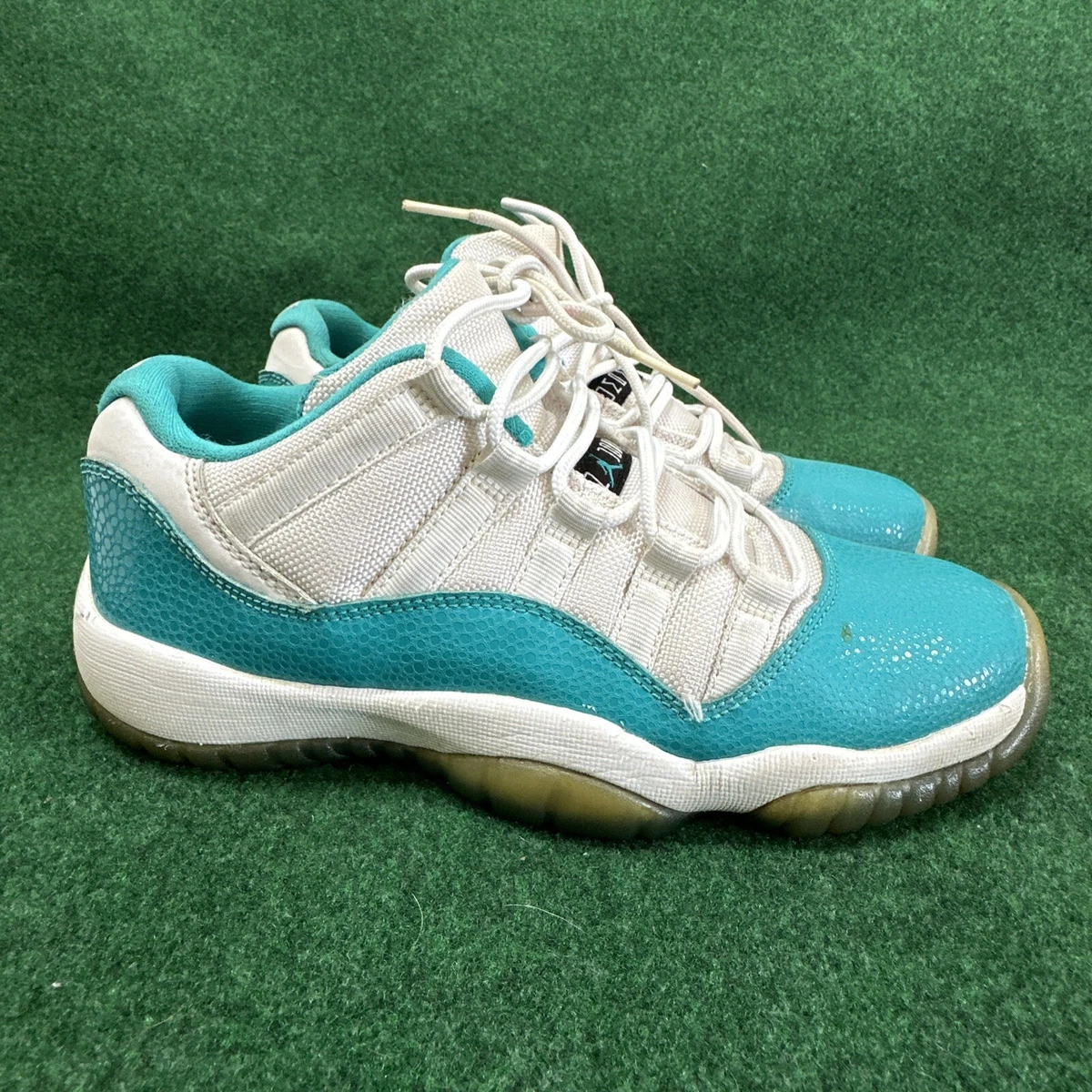Aqua safari jordan 11 deals