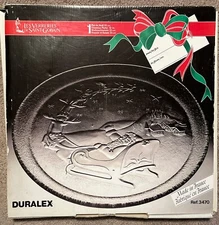 Vtg DURALEX Les Verreries de Saint Gobain Christmas Platter 13” Made In France