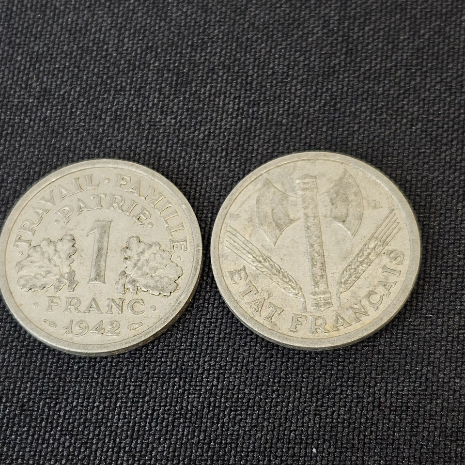 Moneda de aluminio 2 Francia 1 franco 1943 y 1942 Francisque Petain Estado de Vichy  Foto 2 de 4