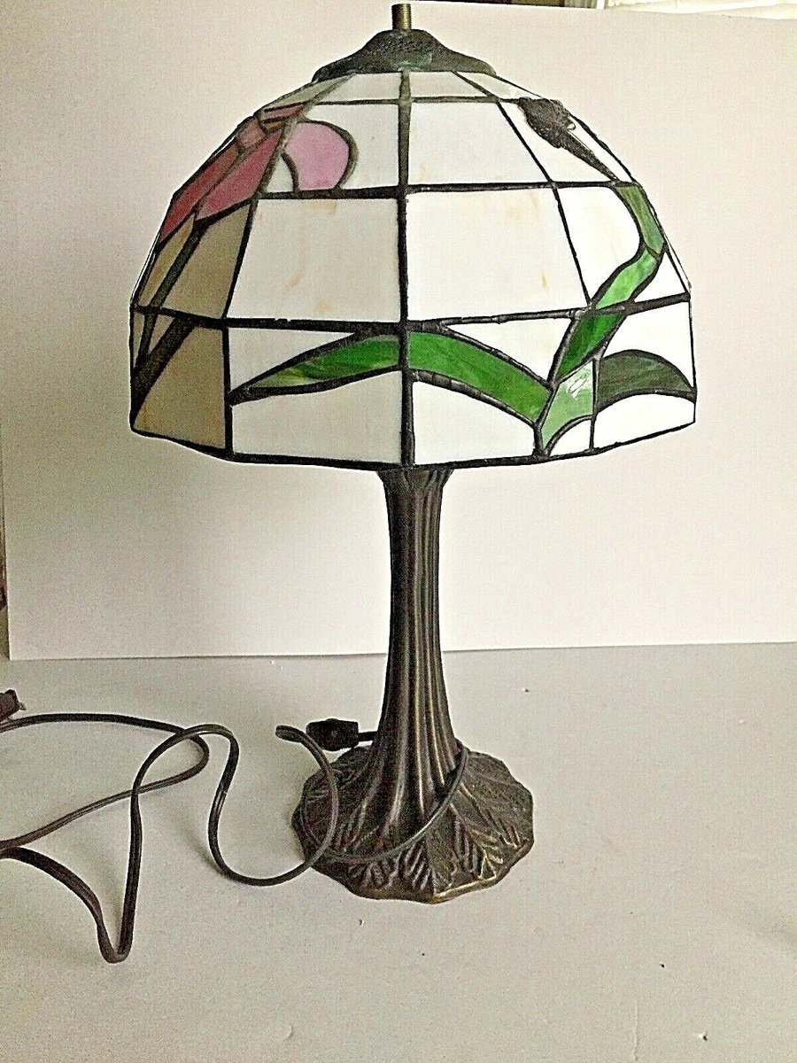 2005 Tiffany Style Stained Plastic Floral Designed 12