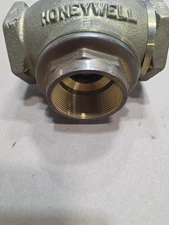 Honeywell V5013F1129 3 Way Mixing Valve 