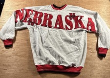VTG 90s NCAA NEBRASKA HUSKERS LEGENDS ATHLETIC SPELL OUT SWEATSHIRT SIZE L