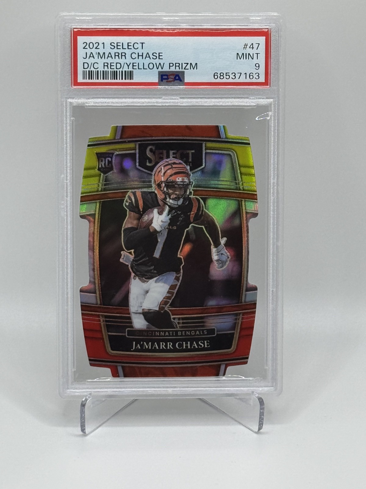 2021 Panini Select Ja'Marr Chase RC Red & Yellow Prizm Die Cut Bengals #47 PSA 9