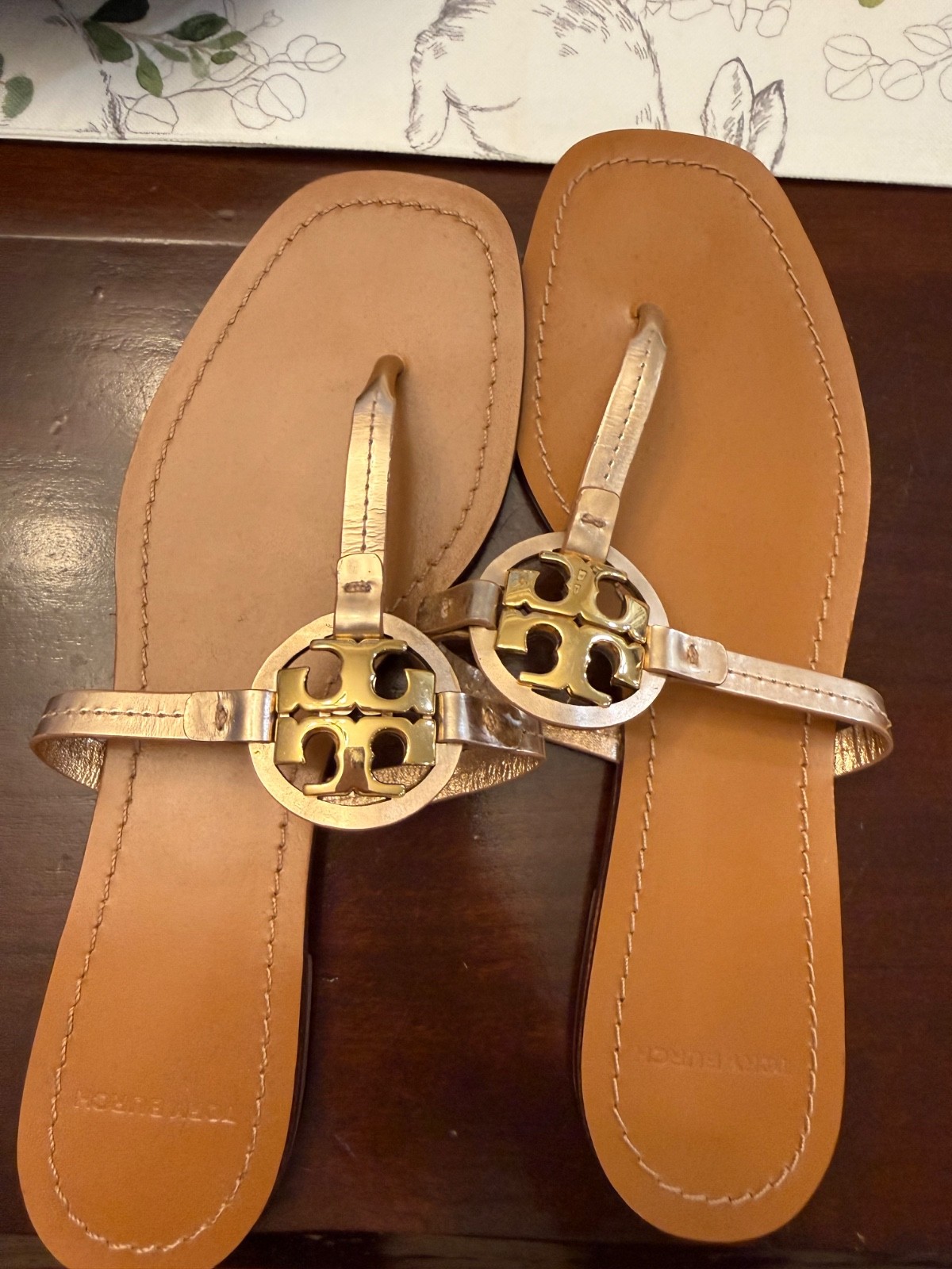 flip flops - image 1