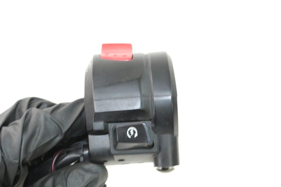 05-06 Interruptor de arranque derecho Suzuki GSXR1000 GSXR 1000 Foto 2 de 4