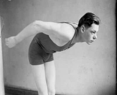 Usa Swimming & Olympic Champion Johnny Weismuller 1920s 1 Old Photo