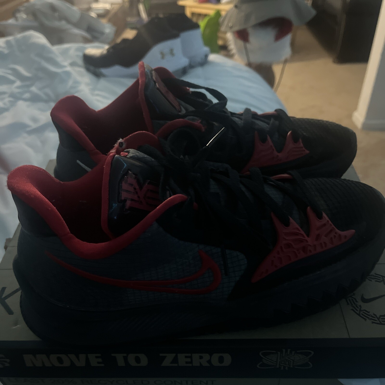 kyrie flytrap vi - image 1
