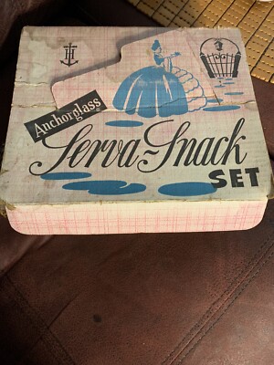 Vtg Mid Century Serva-Snack 8 Pcs Set Colonial Lady Anchor Hocking Read