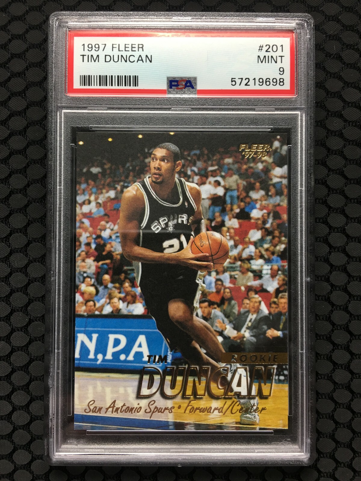 1997-98 Fleer - Tim Duncan - San Antonio Spurs - Rookie Card - #201 - PSA 9