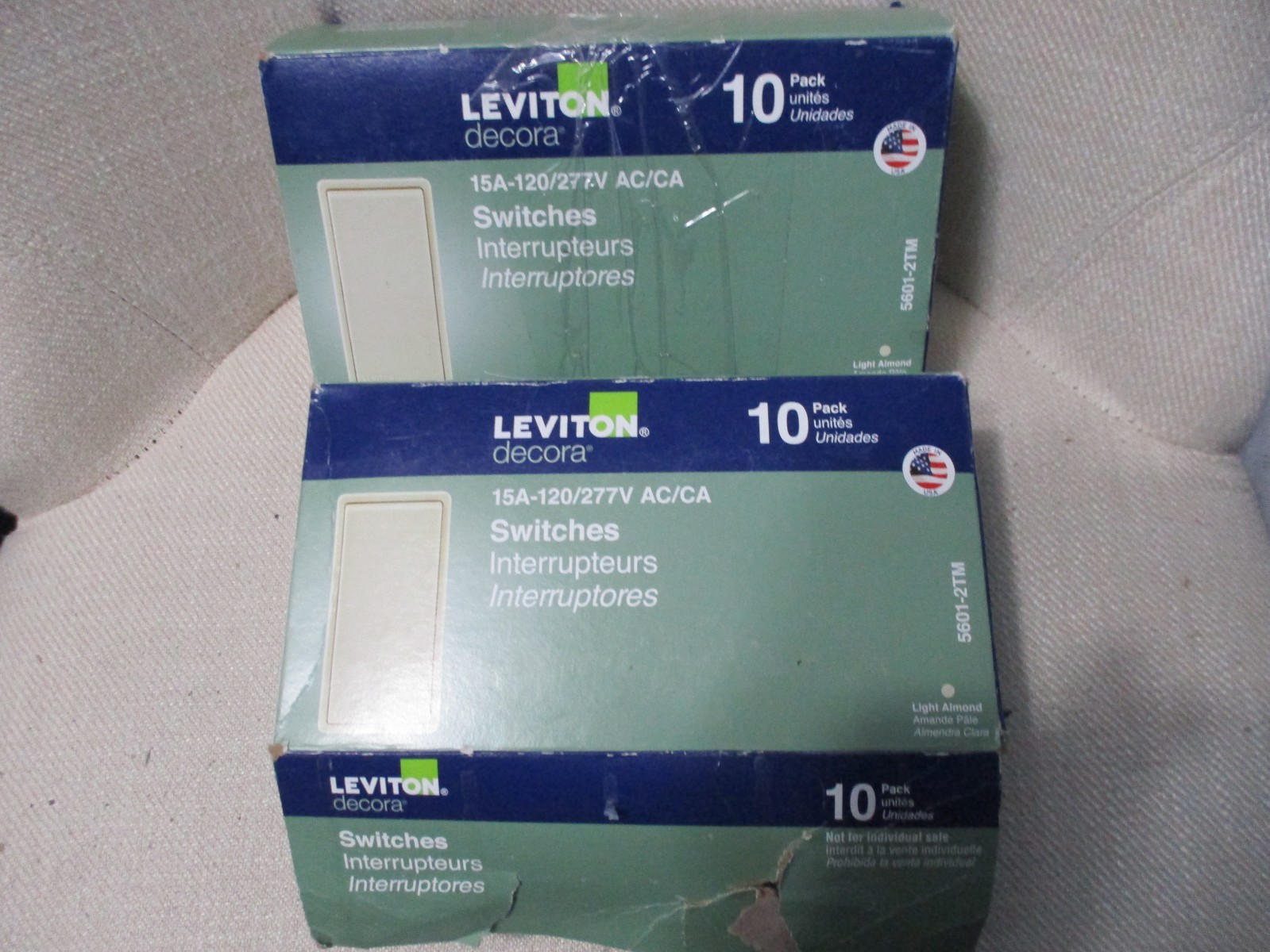Leviton Decora Rocker Switch 15 Amp Single-Pole 5601-2TM Light Almond (18 Pack)