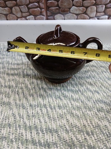 VINTAGE ROYAL CANADIAN ART POTTERY DRIPLESS TEAPOT ( Small Chip) - Picture 17 of 17