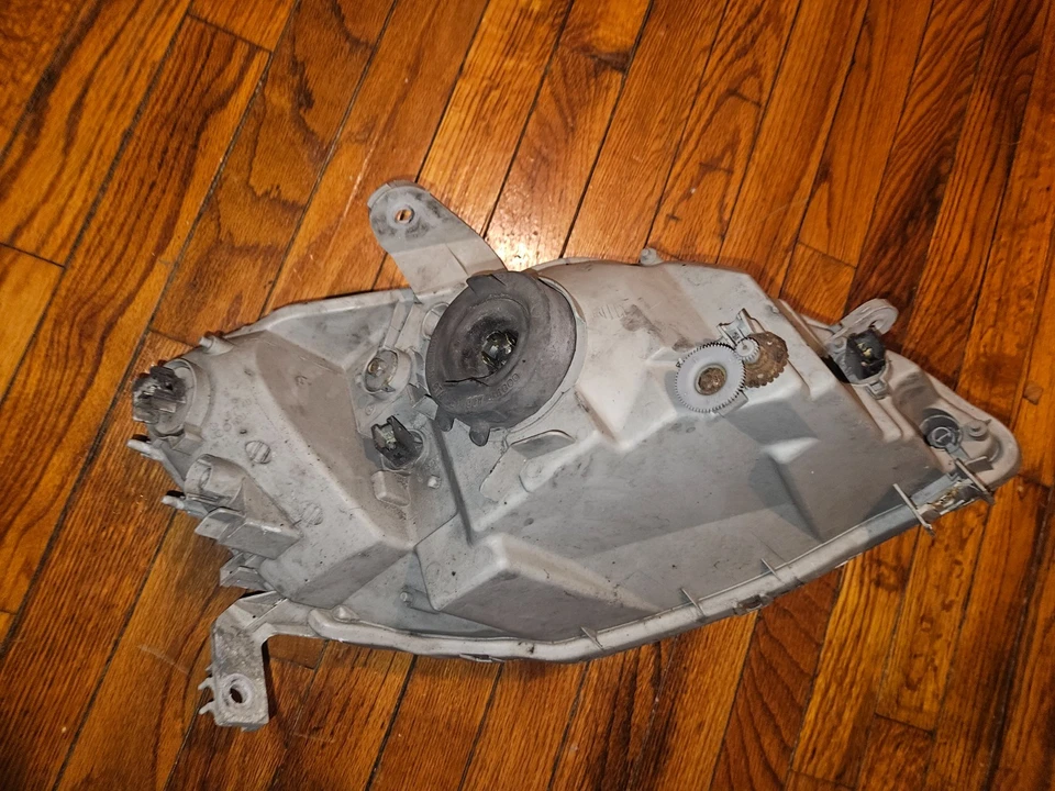 Conjunto de faros delanteros para conductor Honda Insight 2000-2006 OEM USADO L 33151-S3Y-A01 Foto 2 de 2