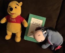 Set Of 11 1/2  Pooh Bear, Eeyore, And A.A. Milne The House At Pooh Corner Book