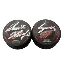 DOMINIK HASEK & CHRIS OSGOOD Signed 2008 SC Champs Pucks (Red Wings Goalies)