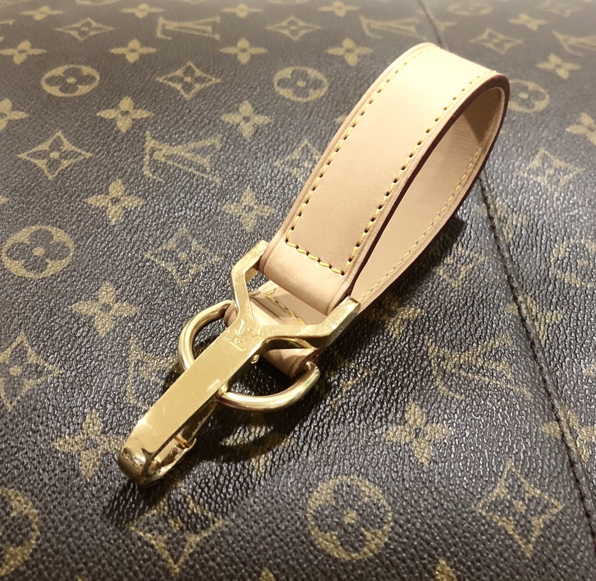 Louis Vuitton Leather Strap for Pegase Suitcase Hang Tag Goldtone
