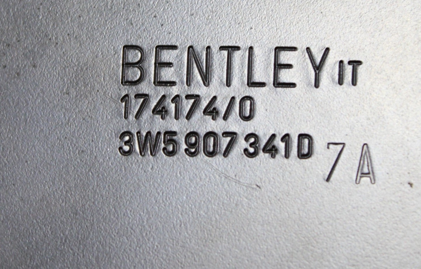 Bentley Continental 2006-2012 REAR+LEFT Battery tray